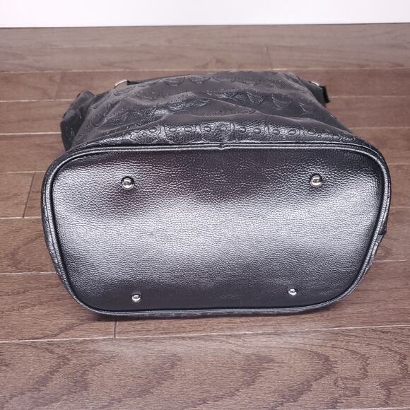 Skull Embossed Bucket Bag Tote Black Shopper Purse Chain Gothic Punk Alternative - Picture 10 of 11